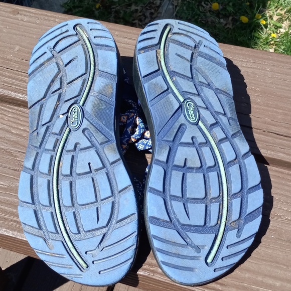 chacos sandals - Picture 2 of 2